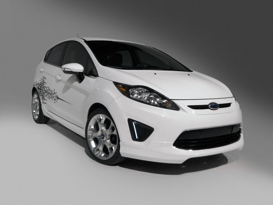  Ford Fiesta 2011 года  (фото 7 из 26)